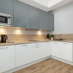 Apartment Kolo Brzegu Sea & Podczele By Renters