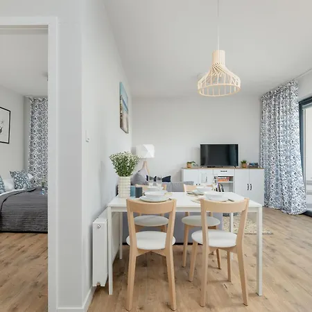 Apartment Kolo Brzegu Sea & Podczele By Renters Kolobrzeg